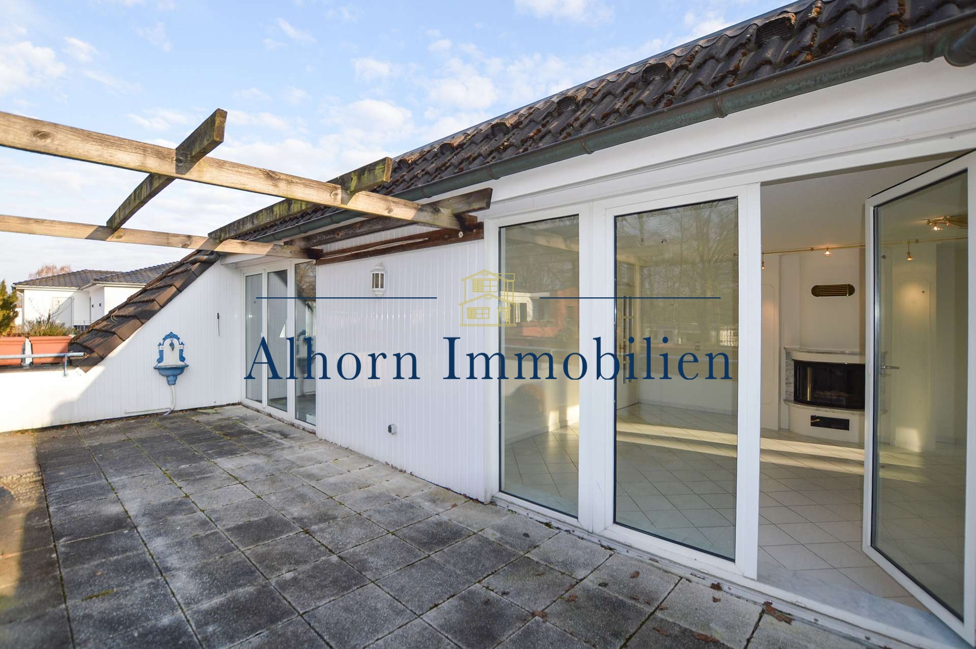 Blick ins Wohnzimmer