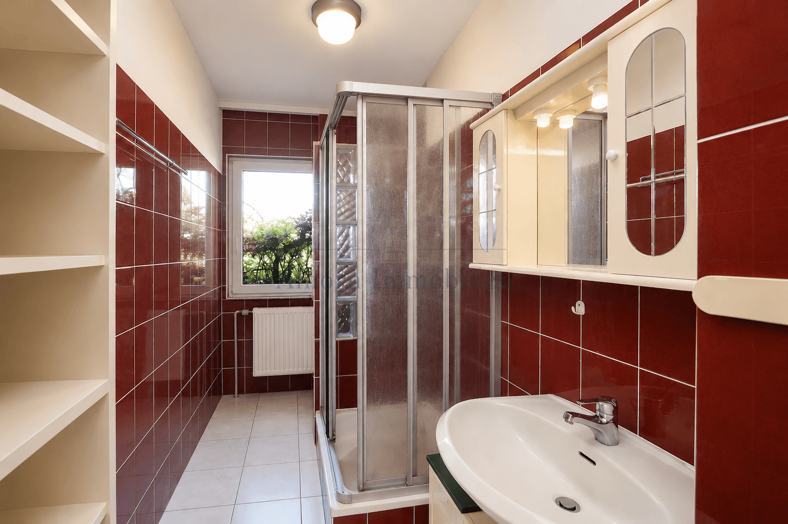 weiteres Badezimmer